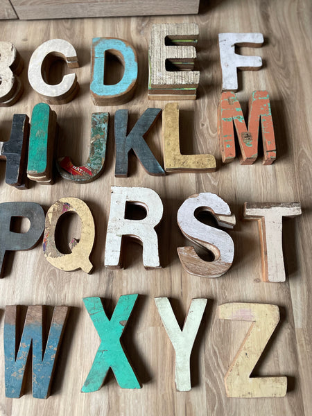Holzbuchstaben - DekoEule- Onlineshop für Landhausdeko, Deko Landhausstil, Farmhausdeko, Landhausstil Deko