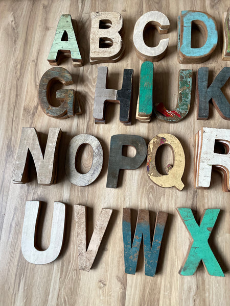 Holzbuchstaben - DekoEule- Onlineshop für Landhausdeko, Deko Landhausstil, Farmhausdeko, Landhausstil Deko