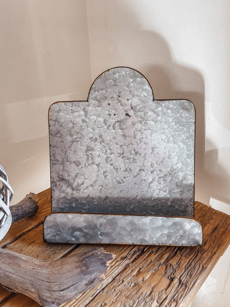 Buchhalter aus Zink - DekoEule- Onlineshop für Landhausdeko, Deko Landhausstil, Farmhausdeko, Landhausstil Deko