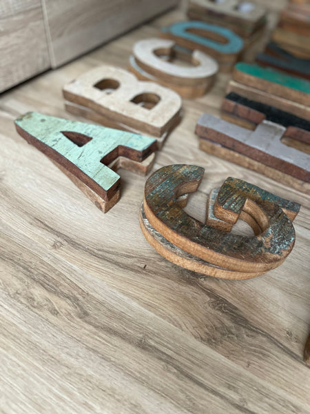 Holzbuchstaben - DekoEule- Onlineshop für Landhausdeko, Deko Landhausstil, Farmhausdeko, Landhausstil Deko