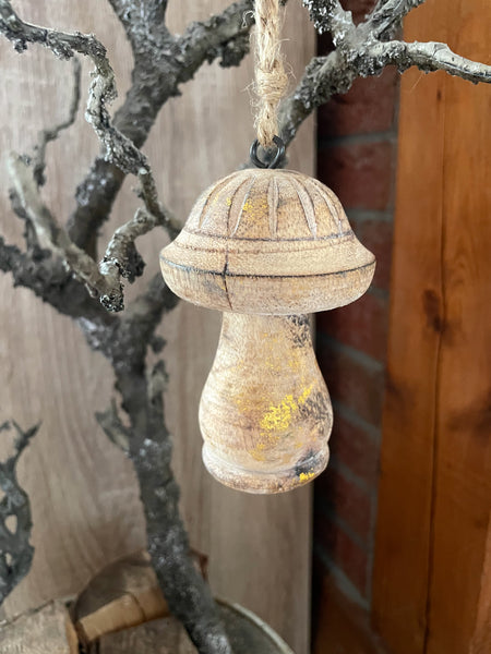 Pilzanhänger aus Holz - DekoEule- Onlineshop für Landhausdeko, Deko Landhausstil, Farmhausdeko, Landhausstil Deko