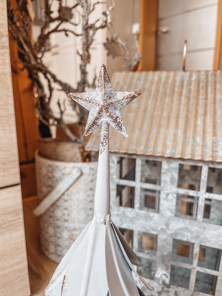 Tanne aus Metall - DekoEule- Onlineshop für Landhausdeko, Deko Landhausstil, Farmhausdeko, Landhausstil Deko