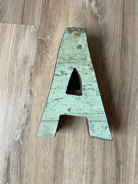 Holzbuchstaben - DekoEule- Onlineshop für Landhausdeko, Deko Landhausstil, Farmhausdeko, Landhausstil Deko