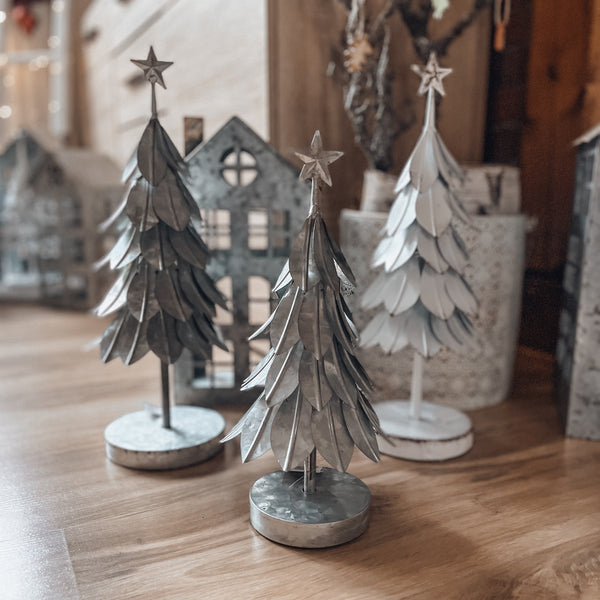 Tanne aus Metall - DekoEule- Onlineshop für Landhausdeko, Deko Landhausstil, Farmhausdeko, Landhausstil Deko