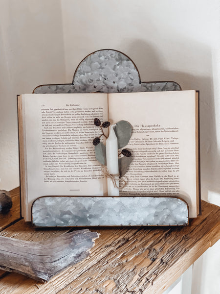 Buchhalter aus Zink - DekoEule- Onlineshop für Landhausdeko, Deko Landhausstil, Farmhausdeko, Landhausstil Deko