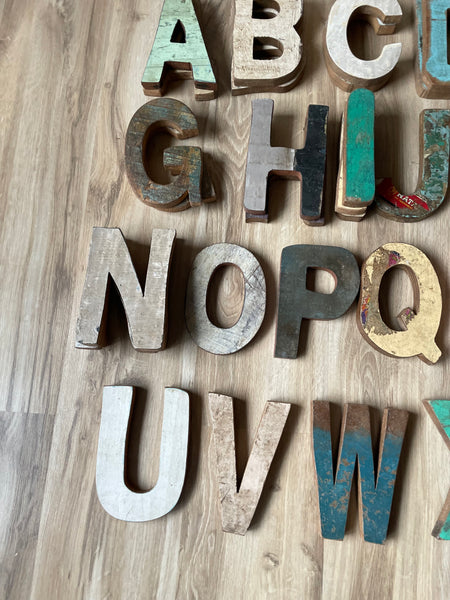 Holzbuchstaben - DekoEule- Onlineshop für Landhausdeko, Deko Landhausstil, Farmhausdeko, Landhausstil Deko