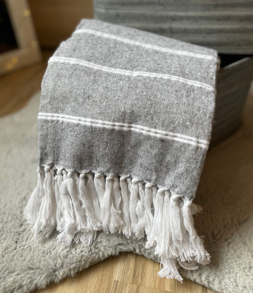 Decke Soegne - DekoEule- Onlineshop für Landhausdeko, Deko Landhausstil, Farmhausdeko, Landhausstil Deko