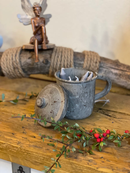 Becher mit Deckel - DekoEule- Onlineshop für Landhausdeko, Deko Landhausstil, Farmhausdeko, Landhausstil Deko