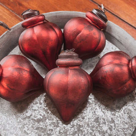 Weihnachtsbaumkugel in Zapfenform -rot-