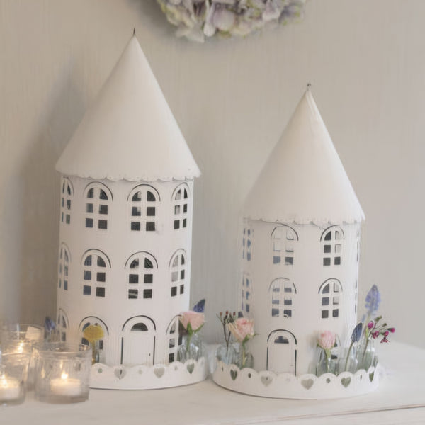 Vogelhaus-Laterne mit Fläschchen - DekoEule- Onlineshop für Landhausdeko, Deko Landhausstil, Farmhausdeko, Landhausstil Deko